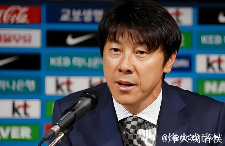 韩前主帅申台龙微笑掌掴球员被控多年施暴